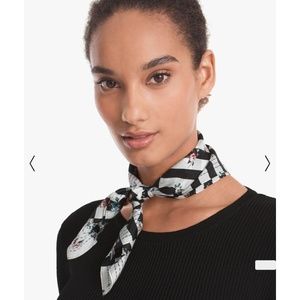 🔥NeW🔥 NWT‼️Gorgeous 100% Silk Stripe Square Scarf fr White House Black Market